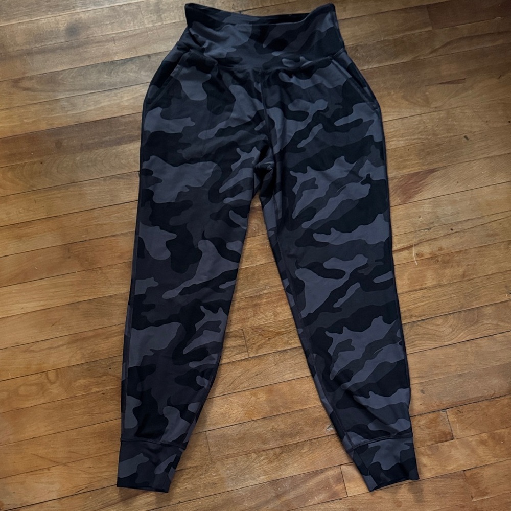 Old Navy Black Camouflage Joggers